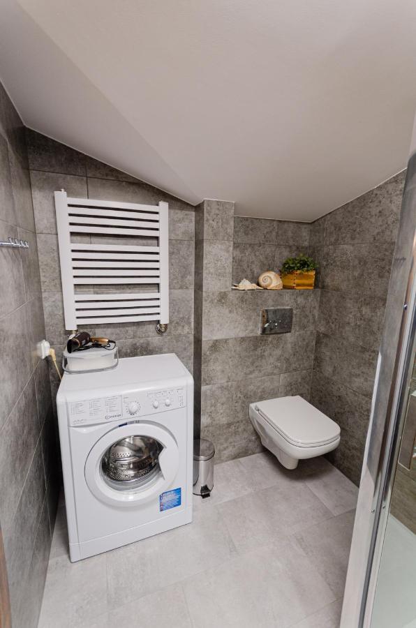 Bronowicka Premium Apartment - 52M2 With Private Parking Cracovia Exterior foto