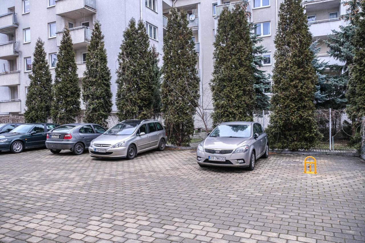 Bronowicka Premium Apartment - 52M2 With Private Parking Cracovia Exterior foto