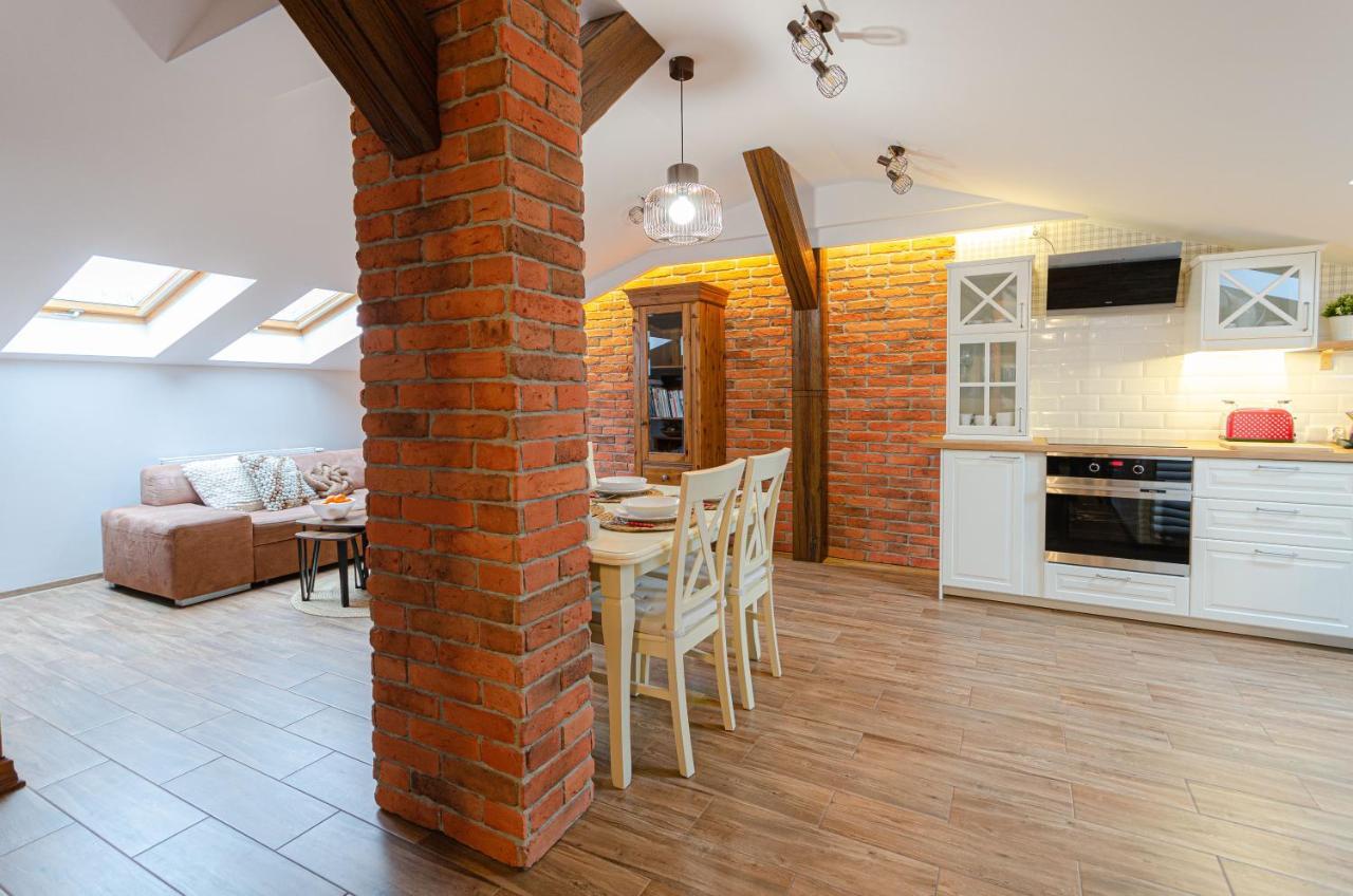 Bronowicka Premium Apartment - 52M2 With Private Parking Cracovia Exterior foto