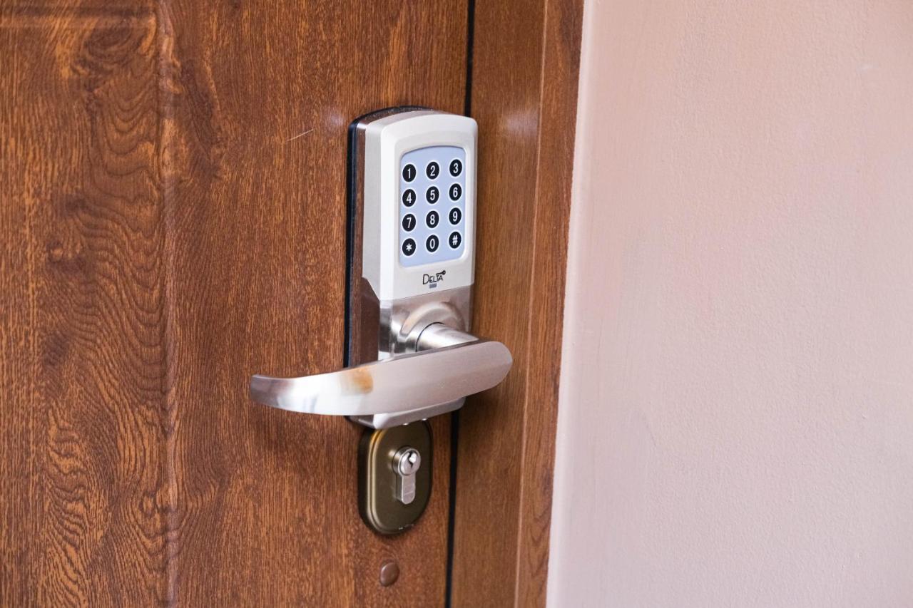 Bronowicka Premium Apartment - 52M2 With Private Parking Cracovia Exterior foto